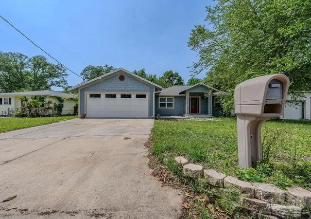 Photo 1 of Single family home for sale at 3235 Bayou Dr, Pensacola, FL 32505 | MLS# 682667 | Listing updated on 2026-08-17