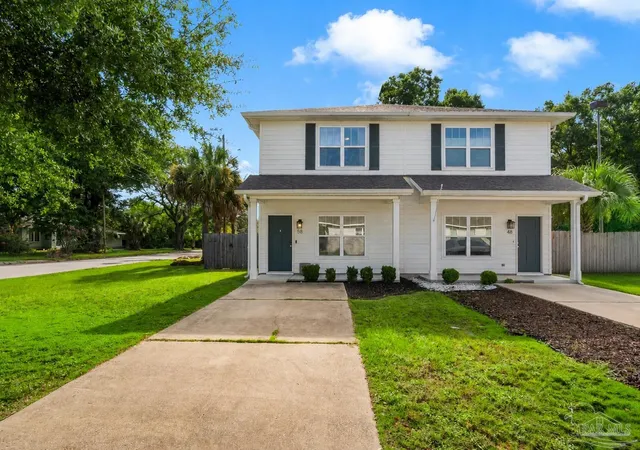Townhouse for sale at 58 N M St, Pensacola, FL 32502 | MLS# 687892