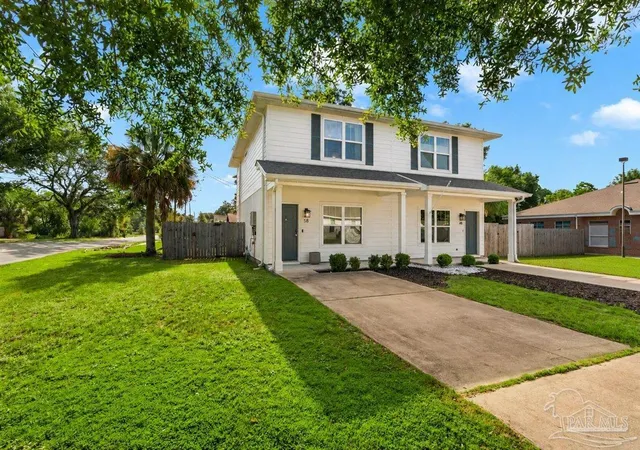 Photo 1 of Townhouse for sale at 58 N M St, Pensacola, FL 32502 | MLS# 687892 | Listing updated on 2026-09-22