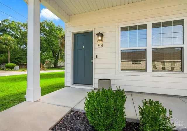 Photo 3 of Townhouse for sale at 58 N M St, Pensacola, FL 32502 | MLS# 687892 | Listing updated on 2026-09-22