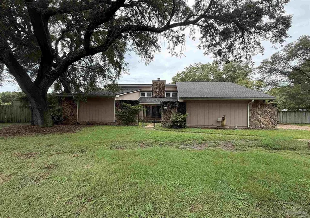 Photo 1 of Single family home for sale at 365 Arabian Dr, Pensacola, FL 32506 | MLS# 685850 | Listing updated on 2026-09-16