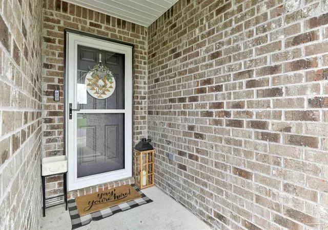 Photo 3 of Single family home for sale at 5528 Lancelot Tr, Milton, FL 32583 | MLS# 684977 | Listing updated on 2026-09-17