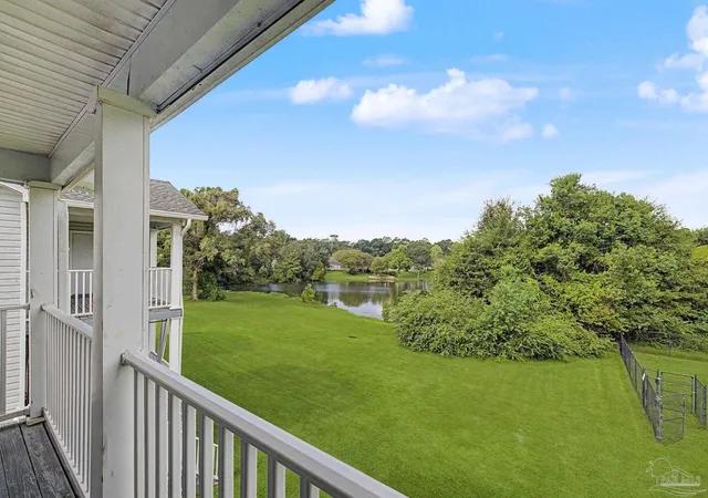 Listing Photo 5 - Condo for sale in building located at 1500 E Johnson Ave, Pensacola, FL 32514 - Unit #219