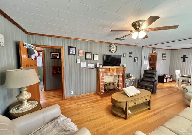 Homes for sale in Atmore, AL | 707 E Horner St, Atmore, AL 36502 | MLS# 682100