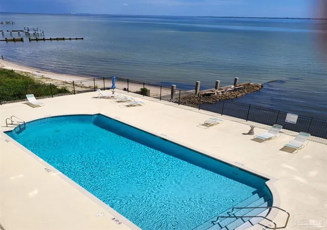 2nd image of 825 Bayshore Dr, Pensacola, FL 32507