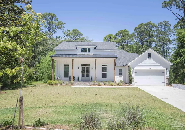 Homes for sale in Gulf Breeze, FL | 4798 Soundside Rd, Gulf Breeze, FL 32563 | MLS# 682202