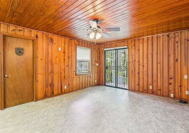 Homes for sale in Century, FL | 7621 Lodge Dr, Century, FL 32535 | MLS# 685546