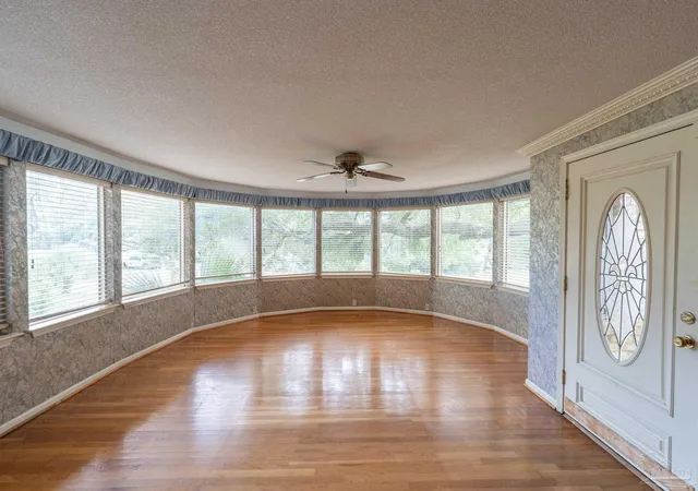 Photo 3 of Single family home for sale at 2570 Bayou Blvd, Pensacola, FL 32503 | MLS# 685767 | Listing updated on 2026-07-29