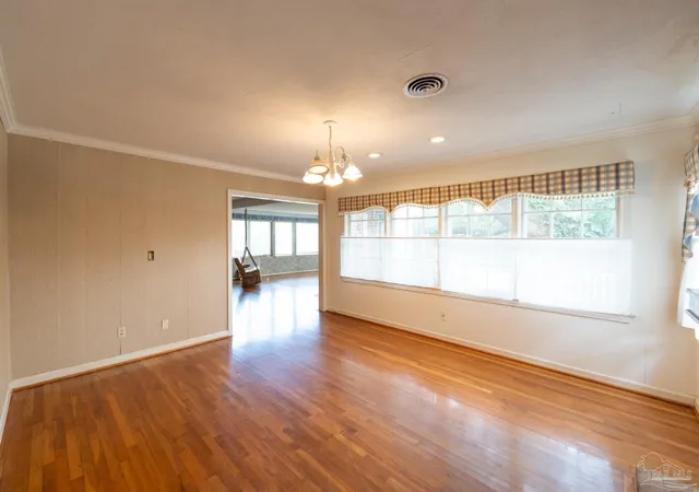 Photo 4 of Single family home for sale at 2570 Bayou Blvd, Pensacola, FL 32503 | MLS# 685767 | Listing updated on 2026-07-29