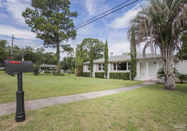 Photo 2 of Single family home for sale at 1700 E Anderson St, Pensacola, FL 32503 | MLS# 683415 | Listing updated on 2026-10-04