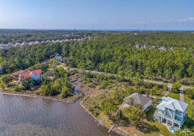 3rd image of 5503 Soundside Dr, Gulf Breeze, FL 32563 | MLS# 679876