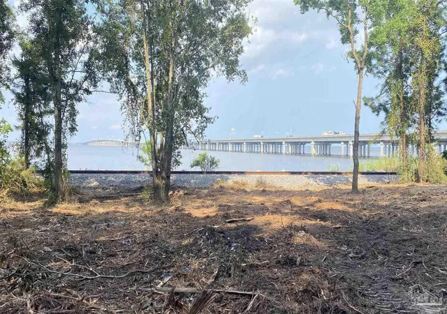 2nd image of 8166 Scenic Hwy, Pensacola, FL 32514 | MLS# 666598