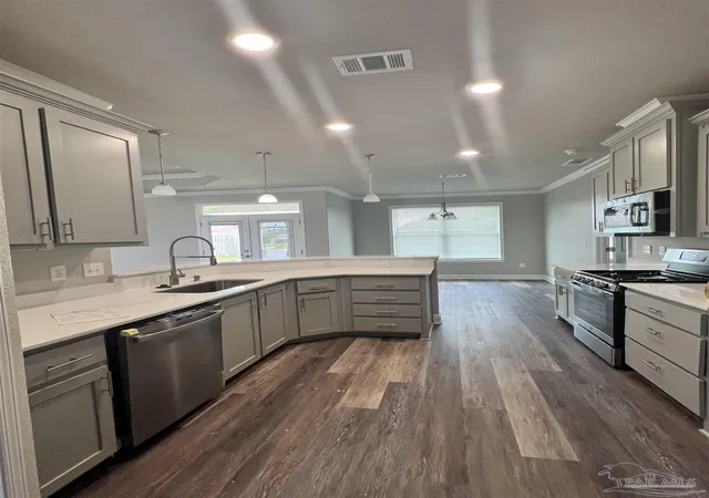 Photo 4 of Sale Pending at 2305 Habersham Ln, Cantonment, FL 32533 | MLS# 679401 | Listing updated on 2026-10-06