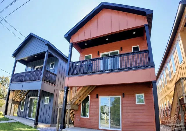 2nd image of 309 N Pace Blvd #A+B, Pensacola, FL 32505 | MLS# 680032