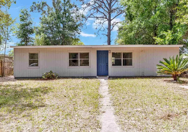 1st image of 6407 Skyline Dr, Milton, FL 32570 | MLS# 681072