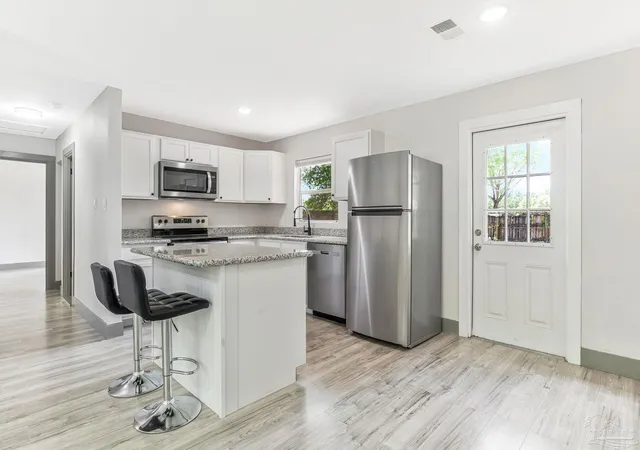 2nd image of 6407 Skyline Dr, Milton, FL 32570 | MLS# 681072