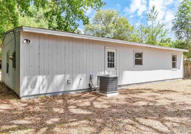 42nd image of 6407 Skyline Dr, Milton, FL 32570 | MLS# 681072