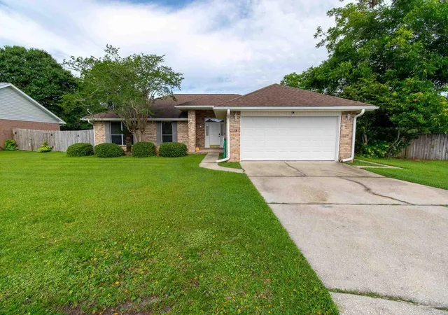 Photo 2 of Single family home for sale at 5212 Zachary Blvd, Pensacola, FL 32526 | MLS# 684127 | Listing updated on 2026-09-26