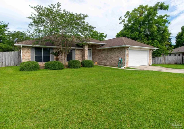 Photo 3 of Single family home for sale at 5212 Zachary Blvd, Pensacola, FL 32526 | MLS# 684127 | Listing updated on 2026-09-26