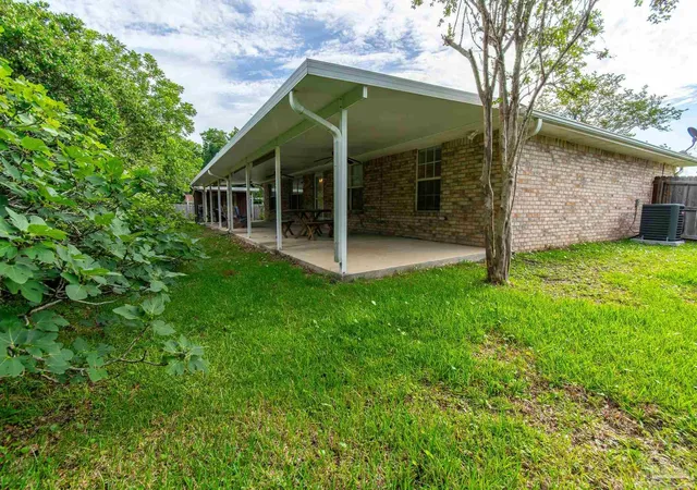 Photo 4 of Single family home for sale at 5212 Zachary Blvd, Pensacola, FL 32526 | MLS# 684127 | Listing updated on 2026-09-26