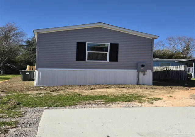 Photo 3 of Manufactured home for sale at 8588 Alvarado Calzada, Pensacola, FL 32507 | MLS# 661583 | Listing updated on 2026-09-25