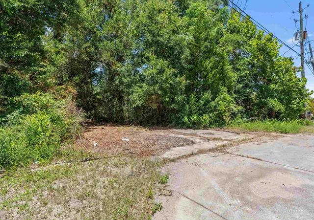 Photo 4 of Land for sale at 10950 Lillian Hwy, Pensacola, FL 32506 | MLS# 667788 | Listing updated on 2026-09-09