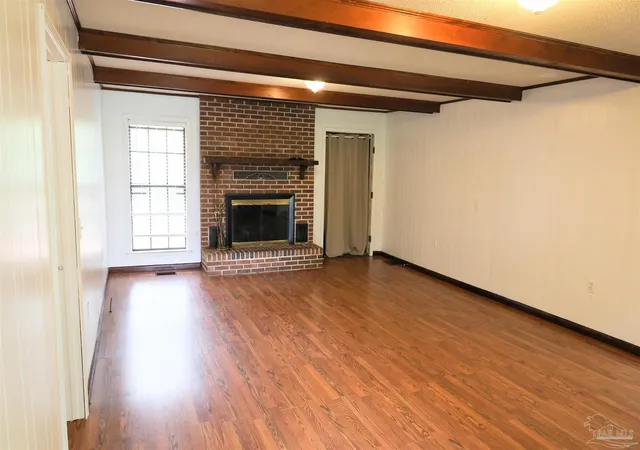 Photo 3 of Sale Pending at 826 Windsorwood Dr, Thomasville, AL 36784 | MLS# 683086 | Listing updated on 2026-09-14
