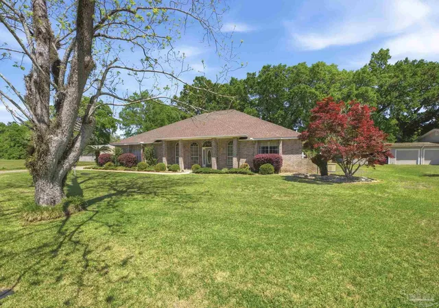 Photo 3 of Single family home for sale at 4552 Peaden Rd, Milton, FL 32571 | MLS# 680016 | Listing updated on 2026-08-04
