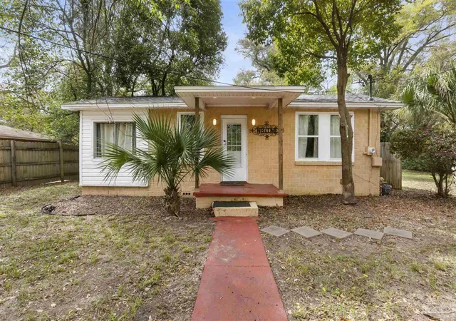 Homes for sale in Pensacola, FL | 3211 N Hayne St, Pensacola, FL 32503 | MLS# 679190
