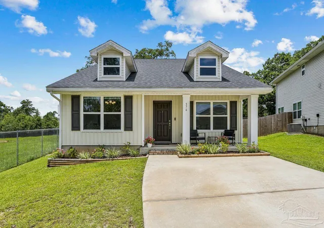 Photo 2 of Single family home for sale at 376 Hilburn Ln, Pensacola, FL 32504 | MLS# 684765 | Listing updated on 2026-10-06
