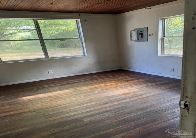 5th image of 21 Hancock Ln, Pensacola, FL 32503 | MLS# 680516
