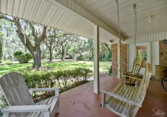 Homes for sale in Milton, FL | 7079 Oak St, Milton, FL 32583 | MLS# 685240