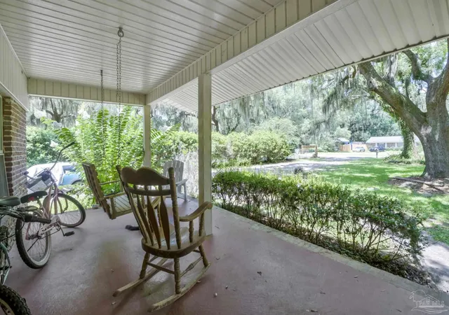 Homes for sale in Milton, FL | 7079 Oak St, Milton, FL 32583 | MLS# 685240