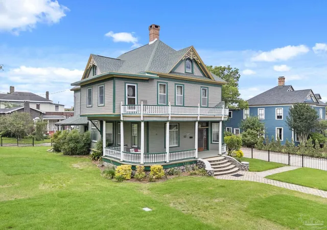 Photo 1 of Single family home for sale at 52 W Gonzalez St, Pensacola, FL 32501 | MLS# 683576 | Listing updated on 2026-09-20