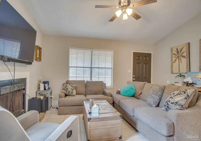 Photo 4 of Townhouse for sale at 9345 Chisholm Rd #B-3, Pensacola, FL 32514 | MLS# 684988 | Listing updated on 2026-09-17