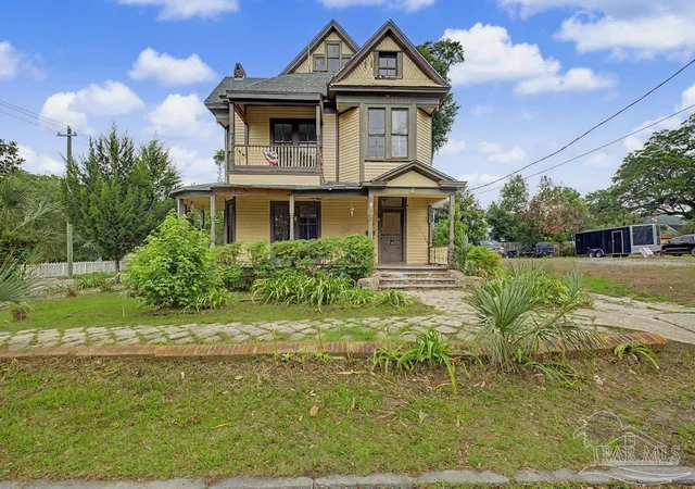 3rd image of 222 W Jackson St, Pensacola, FL 32501 | MLS# 683566