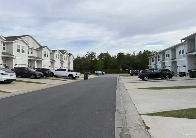 Photo 2 of Townhouse for sale at 9539 Nature Crk Cir, Pensacola, FL 32526 | MLS# 680305 | Listing updated on 2026-08-15