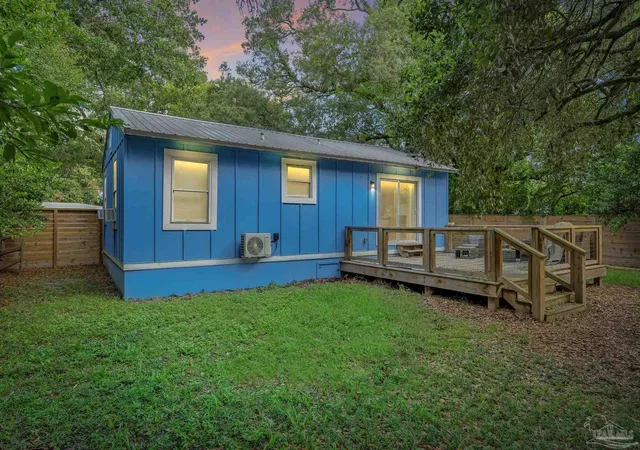 Photo 2 of Sale Pending at 507 Pelham Rd, Pensacola, FL 32507 | MLS# 685865 | Listing updated on 2026-08-17