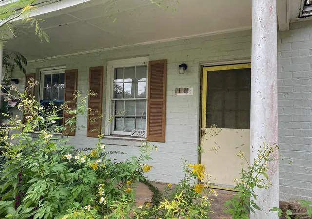 Homes for sale in Milton, FL | 7095 & 7097 Milton Dr, Milton, FL 32583 | MLS# 684617