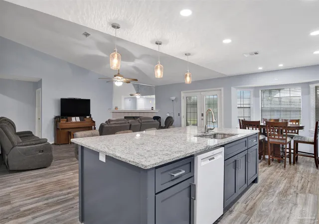 Photo 3 of Single family home for sale at 6723 Cedar Ridge Cir, Milton, FL 32570 | MLS# 684413 | Listing updated on 2026-09-29