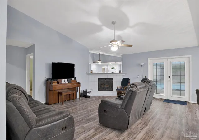Photo 4 of Single family home for sale at 6723 Cedar Ridge Cir, Milton, FL 32570 | MLS# 684413 | Listing updated on 2026-09-29