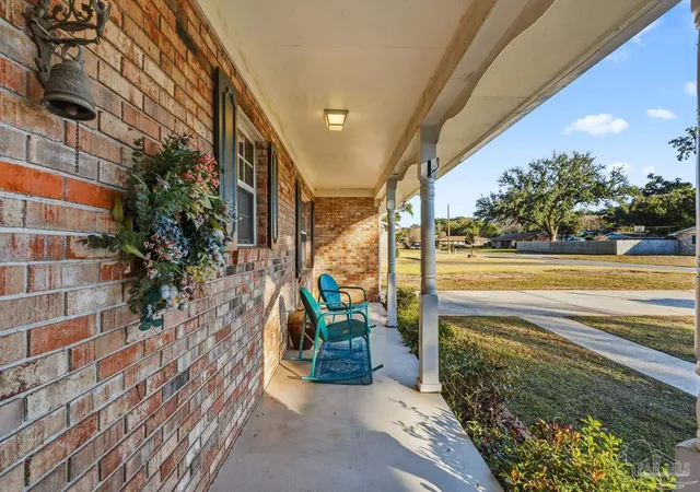 Photo 3 of Single family home for sale at 6800 Fabiano St, Pensacola, FL 32506 | MLS# 675036 | Listing updated on 2026-06-01
