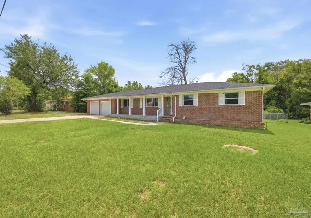 3rd image of 312 N 57Th Ave, Pensacola, FL 32506 | MLS# 683163