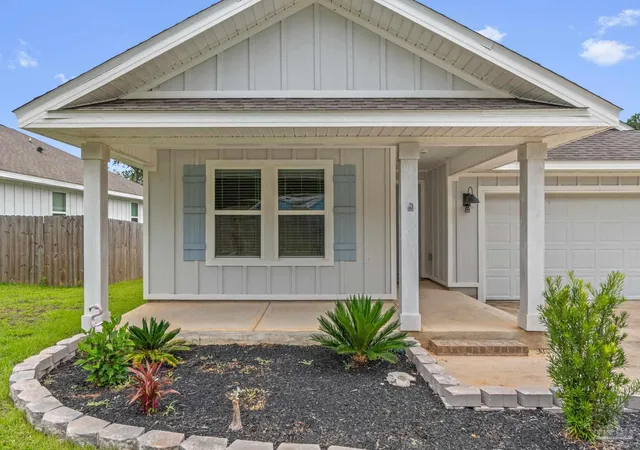 3rd image of 10108 Oak Haven Rd, Pensacola, FL 32526 | MLS# 683795