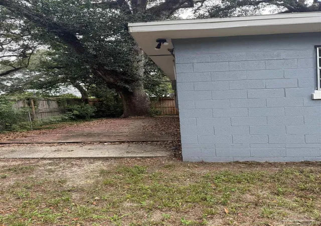 15th image of 823 S Madison Dr, Pensacola, FL 32505 | MLS# 670102