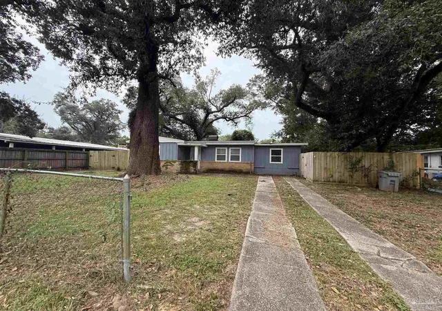 1st image of 823 S Madison Dr, Pensacola, FL 32505 | MLS# 670102