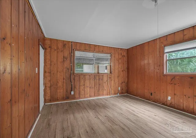 Photo 10 of Single family home for sale at 3704 W Lloyd St, Pensacola, FL 32505 | MLS# 684878 | Listing updated on 2026-08-26