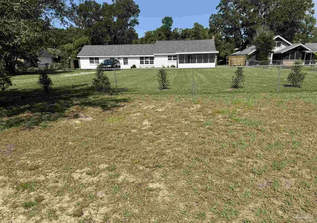 Photo 2 of Single family home for sale at 415 Colbert Ave, Pensacola, FL 32507 | MLS# 685092 | Listing updated on 2026-09-29