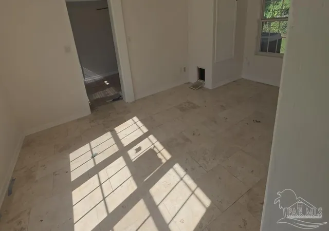 Photo 3 of Single family home for sale at 415 Colbert Ave, Pensacola, FL 32507 | MLS# 685092 | Listing updated on 2026-09-29