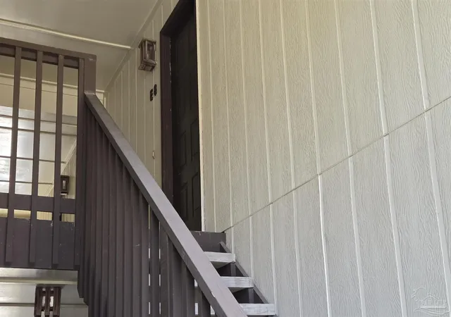 3rd image of 2201 Scenic Hwy #E8, Pensacola, FL 32503 | MLS# 679625